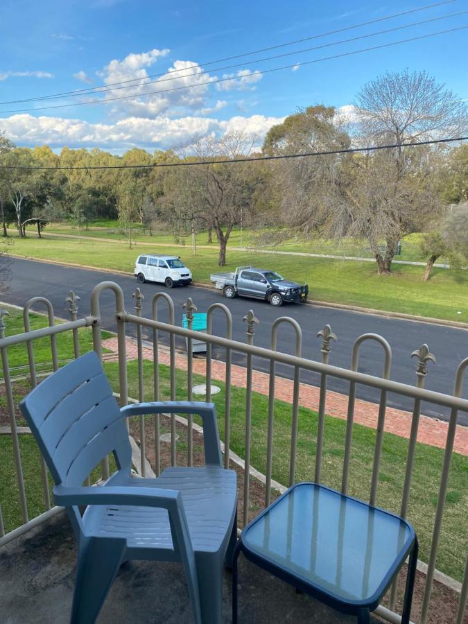 Tallarook Motor Inn Dubbo Esterno foto