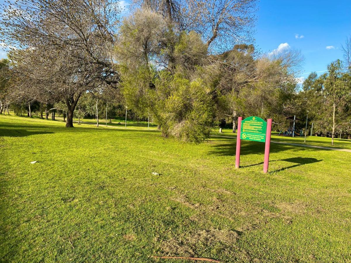 Tallarook Motor Inn Dubbo Esterno foto