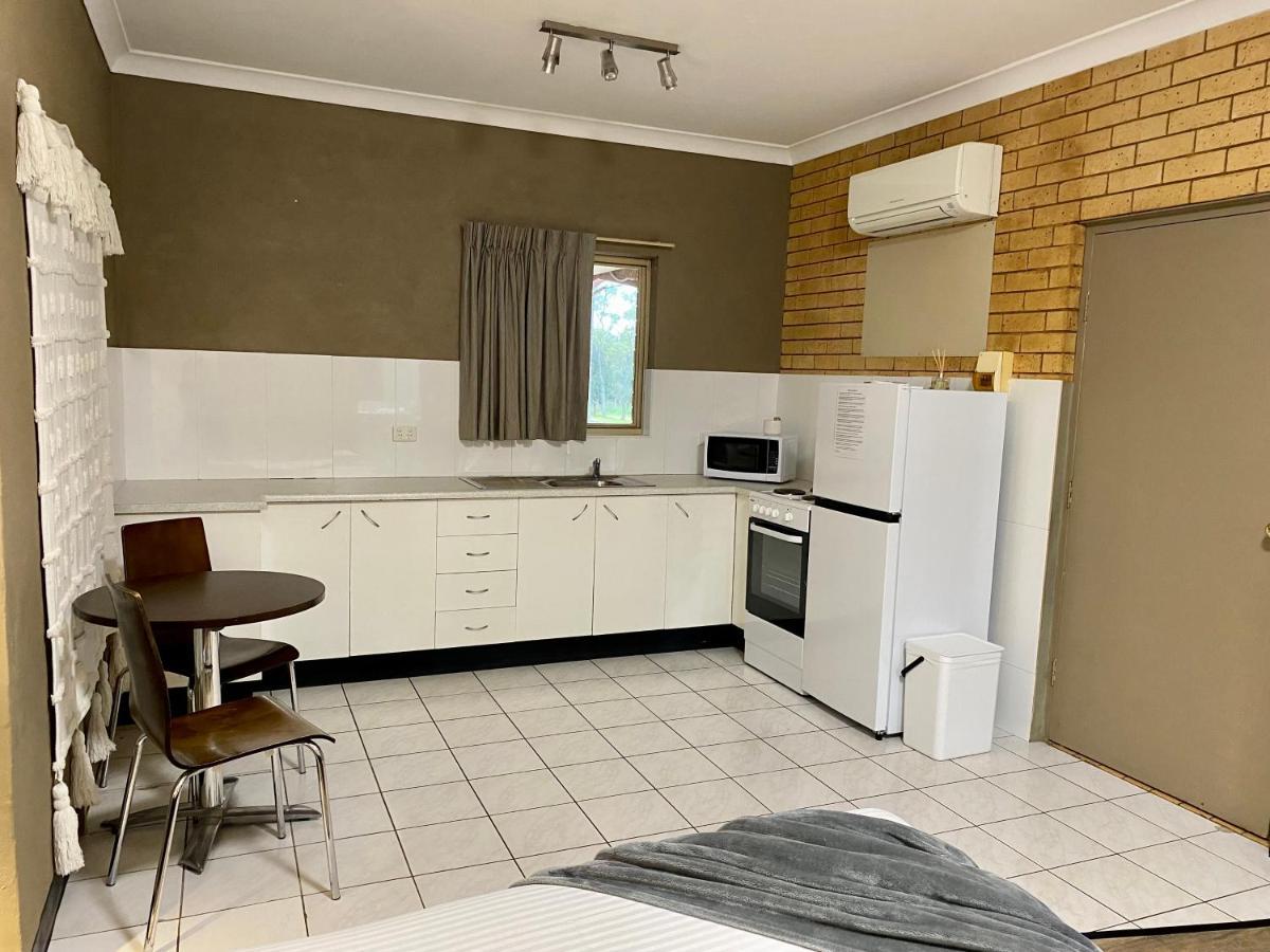 Tallarook Motor Inn Dubbo Esterno foto
