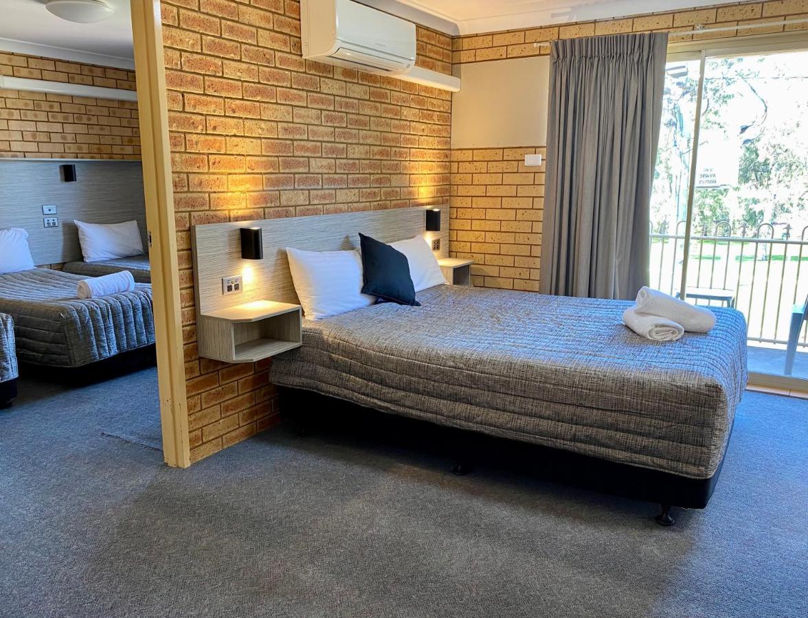 Tallarook Motor Inn Dubbo Esterno foto