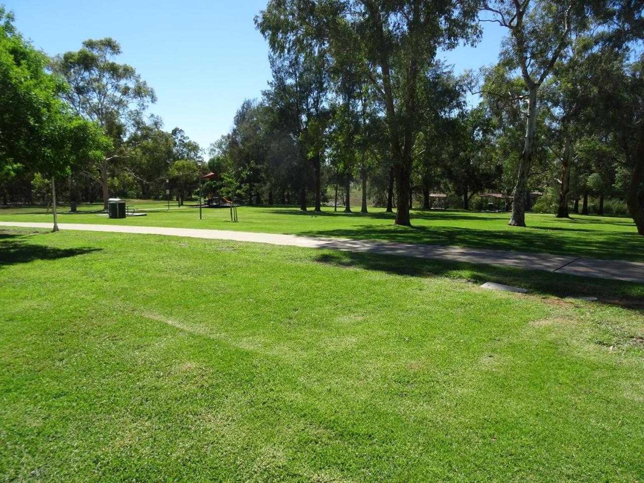 Tallarook Motor Inn Dubbo Esterno foto